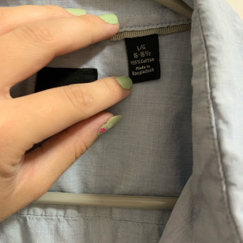 Lightweight button up - Picture 3 of 5